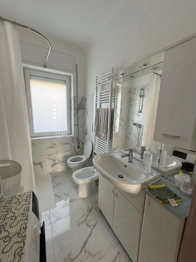 Appartamento 3 Camere Doppie Piano Terra — foto 3